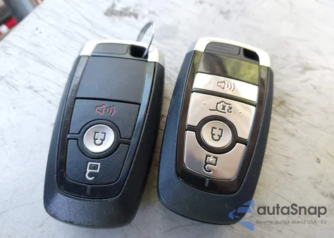 2020 Ford Expedition Xlt z USA, uszkodzony, nr VIN 1FMJU1HT6LEA28613